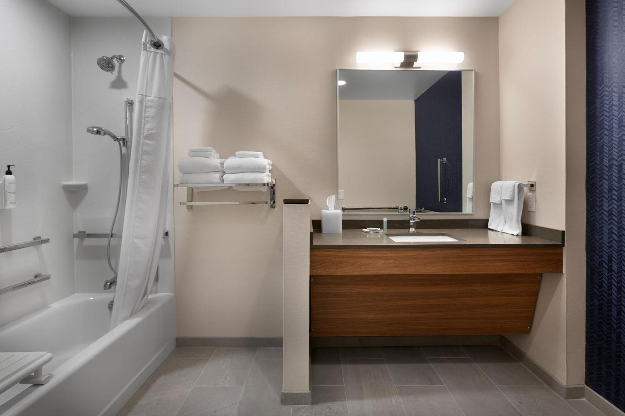 Fairfield By Marriott Inn & Suites Coastal Carolina คอนเวย์ ภายนอก รูปภาพ